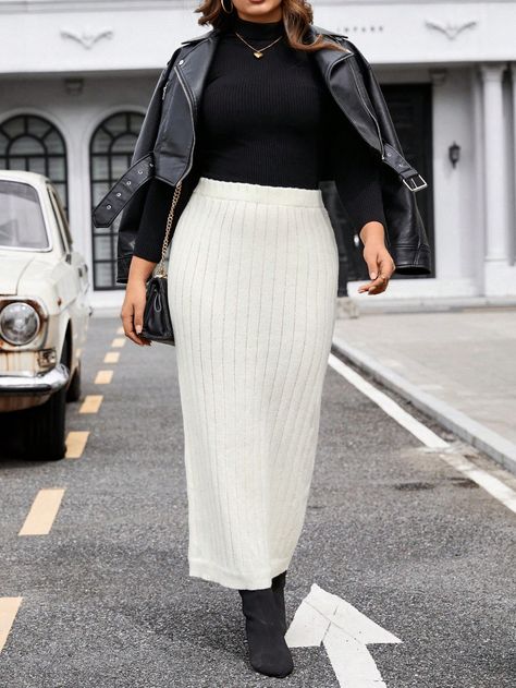 SHEIN Essnce Plus Size Women'S Ribbed Sweater SkirtI discovered amazing products on SHEIN.com, come check them out! White Knit Skirt Outfit, Ribbed Skirt Outfit, Sweater Skirts, Knit Skirt Outfit, Fuzzy Skirt, Warm Skirts, White Skirt Outfits, Outfit Botas, Mini Project