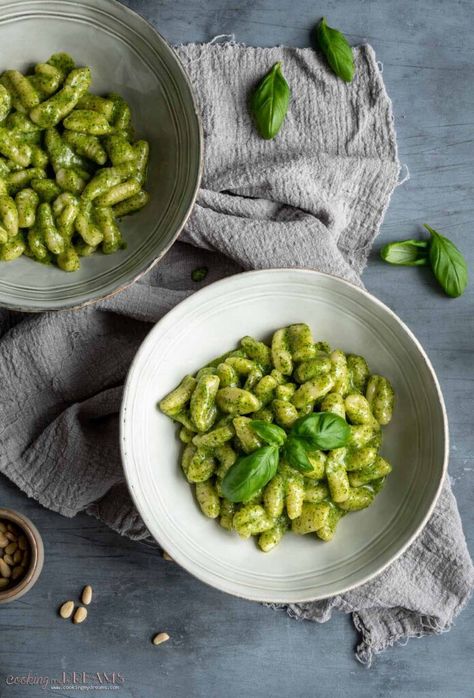 Creamy Pesto Gnocchi, Gnocchi From Scratch, Quick Pasta Sauce, Pesto Pasta Bake, Gnocchi Pesto, Pesto Gnocchi, Spinach Basil Pesto, Gnocchi Recipes Homemade, Basil Pesto Pasta