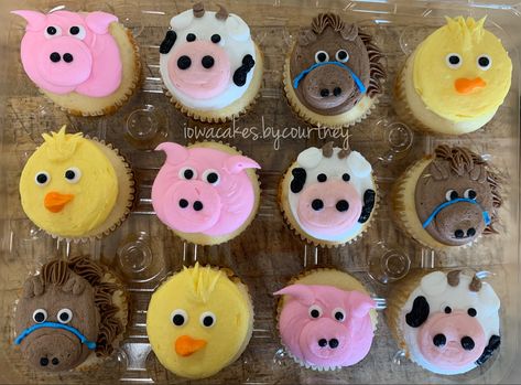 Easy Farm Cupcakes, Animal Cupcakes Buttercream, Farm Animal Cupcakes Easy, Farm Cupcakes Ideas, Animal Cupcakes Easy, Farm Cupcakes, Barnyard Cupcakes, Tractor Cakes, Cow Cupcakes