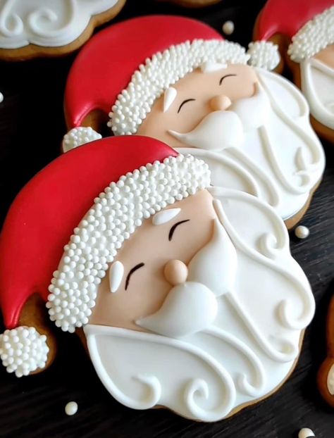 Gluten Free Vegan Christmas, Santa Cookies Decorated, Christmas Cookies Sugar, Sugar Cookies Gluten Free, Royal Icing Christmas Cookies, Christmas Cookies Packaging, Cookie Recipes Decorating, Christmas Sugar Cookies Decorated, Cute Christmas Cookies