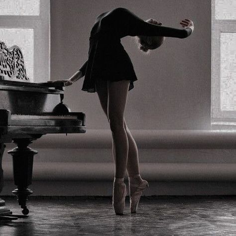 Ballet Academia Aesthetic, Ballet Academia, Miles Fairchild, Winter Ashby, Skz Lee Know, Наташа Romanoff, Ballet Beauty, Russian Ballet, Saving Grace