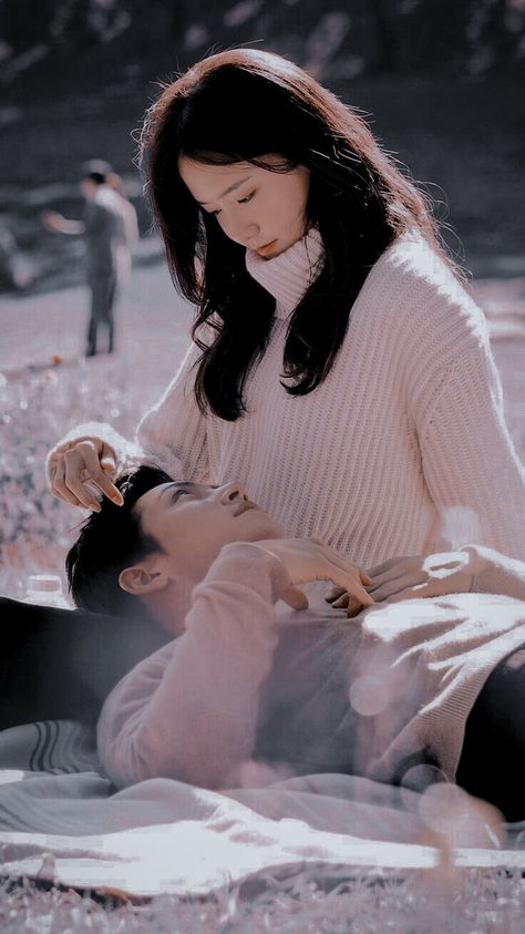 Ji Chang Wook And Yoona, Yoona Ji Chang Wook, The K2 Korean Drama, Kdrama Couples, Kdrama Couple, Korean Couple Photoshoot, The K2, Korean Drama Tv, Cute Couple Dp