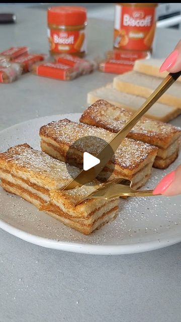 Barbara Bajon on Instagram: "Biscoff French toast and churros out of crusts!!😋
Absolutely delicious 😋 
#homemade #delicious #Frenchtoast" Biscoff French Toast, Kids Breakfast Ideas Easy, Sweet Toast Ideas, French Tost, Breakfast Ideas At Home, Easy Cooking Meals, Fun Breakfast Ideas For Kids, Breakfast Platters, Easy Kids Breakfast