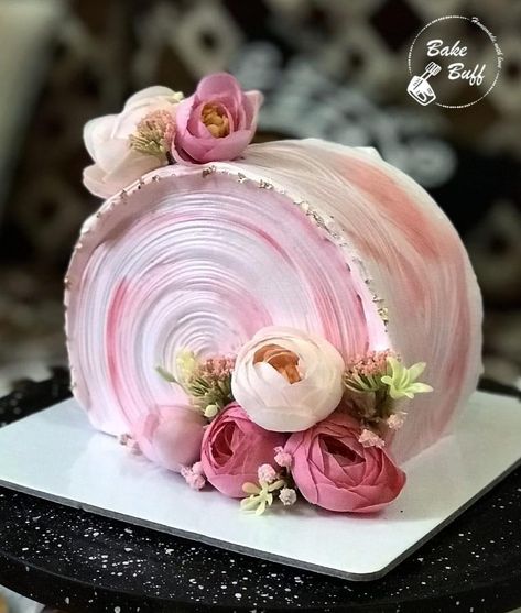 Buttercream Cake Decorating, Beautiful Cake Designs, Elegant Birthday Cakes, Simple Cake Designs, Cake Decorating Piping, Creative Cake Decorating, Cake Decorating Frosting, Cake Decorating Ideas, Beautiful Birthday Cakes