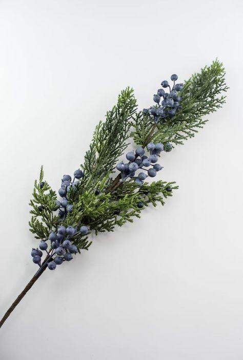 Seeding juniper cedar spray with blue berries - Greenery MarketgreeneryXP2161-GB Blue Juniper, Greenery Christmas, Navy Christmas, Blue Christmas Decor, Blue Berries, Christmas Berries, Juniper Berries, Holiday Greenery, Faux Greenery