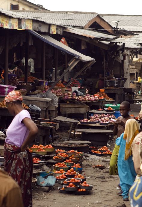 The Boundary Market, Lagos, Nigeria Street Food Market, Nigeria Africa, Street Vendors, World Street, Traditional Market, Street Vendor, Farm Food, Food Forest, Grand Central