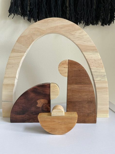 Modern, minimalist nativity in wood from Baynes World Designs. Modern Nativity Set, Christmas Nativity Scene Diy, Modern Nativity, Simple Nativity, Jesus Hand, Nativity Scene Diy, Wood Nativity, Wood Christmas Decorations, Christ Centered Christmas