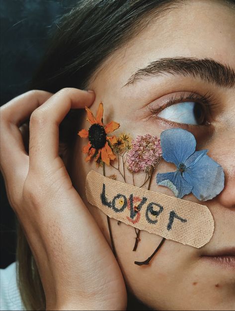 Self-love Aesthetic Photography, Self Love Portrait Photography, Meaningful Photoshoot, Aethstetic Moodboard, Self Image Photography, Selflove Aesthetic Photography, Writer Aesthetic Photography, Emotions Photoshoot, Messages Photography