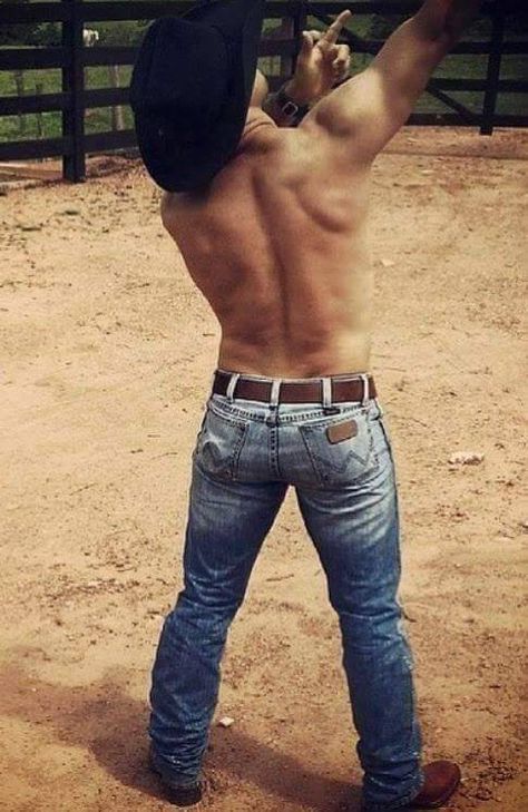 Cowboy Butts, Rugged Cowboy, Wrangler Butts, Cute Cowboys, Dirty Jeans, Cowboy Men, Country Jeans, Country Man, Country Guys