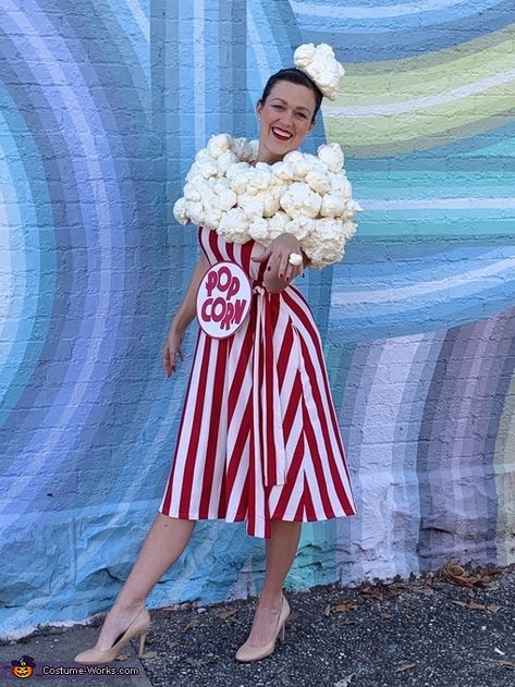 Carnival Snacks, Carnaval Diy, Popcorn Costume, Recycle Fashion, Fashion Costume Halloween, Costume Carnaval, Clever Halloween, Clever Halloween Costumes, Homemade Halloween Costumes