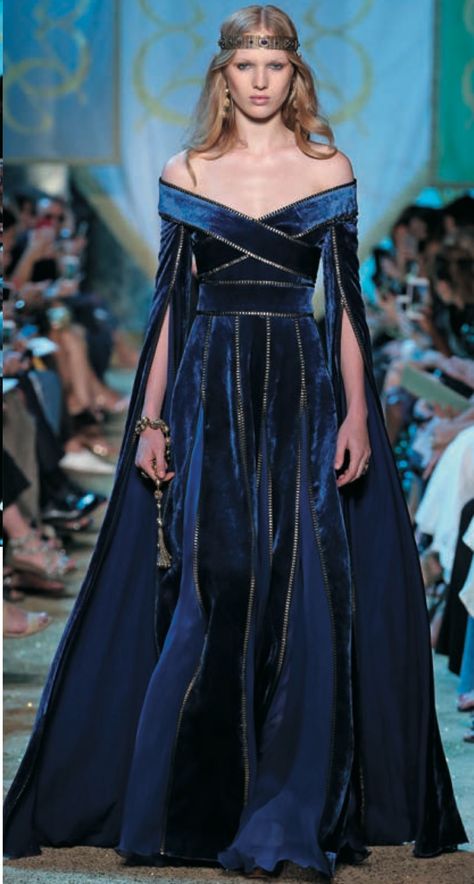 Velvet Royalty Dress, Blue Velvet Fantasy Dress, Velvet Midevil Dress, Velvet Fantasy Dress, Fancy Medieval Dresses, Fantasy Inspired Fashion, Pretty Medieval Dresses, Dark Blue Medieval Dress, Velvet Medieval Dress