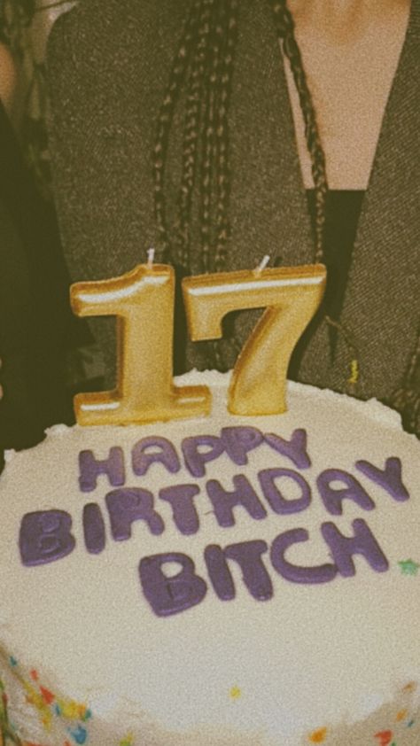 #happy #birthday #birthdayparty #friends #diy #aesthetic #birthdaycakerecipe #cake #seventeen Happy Birthday Day, Happy Birthday To Me Quotes, 17 Birthday Cake, Seventeenth Birthday, 17th Birthday Ideas, Glow Birthday Party, Happy 17th Birthday, Friends Cake, Glow Birthday