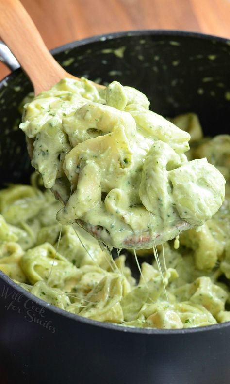 Pesto Alfredo Tortellini | from willcookforsmiles.com Pesto Chicken With Tortellini, Pesto Tortellini With Chicken, Cheese Tortellini With Pesto Sauce, Tortellini Recipes Pesto, Pesto Alfredo Tortellini, Pesto Alfredo Sauce, Fetuchini Alfredo, Alfredo Tortellini, Pesto Alfredo