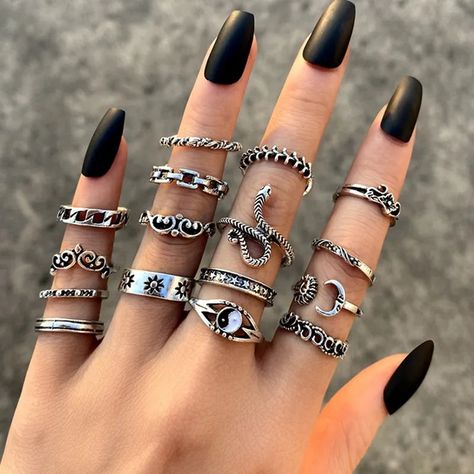 Cute goth nails