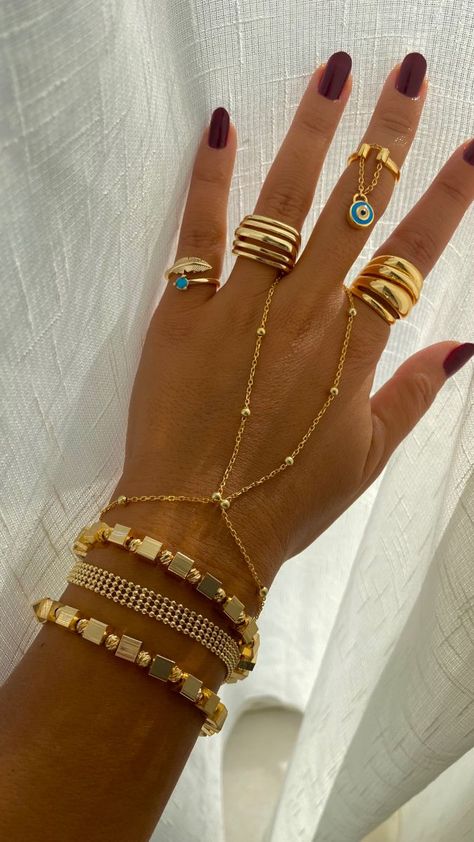 Designer Jewelery, Vacation Jewelry, Jewelry Accessories Ideas, Dope Jewelry, Nail Jewelry, Chunky Jewelry, Rings Gold, Classy Jewelry, Funky Jewelry