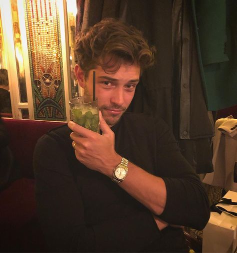 Francisco Lachowski on Instagram: “Mojito anyone” Chico Lachowski, Brazilian Men, German Boys, German Men, Polished Man, Francisco Lachowski, Photography Poses For Men, Young Men, Poses For Men