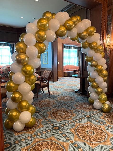 6ft tall balloons arch white and white, no structure needed! Just balloons 🎈⭐️ White And Gold Prom Decorations, White And Gold Balloons Decoration, Gold And White Balloon Arch, Event Entrance Decor, White And Gold Balloon Arch, Balloon Arch Entrance, Balloon Arch Ideas, Baptism Decor, Event Entrance