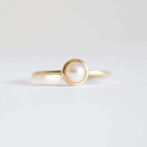 Slim Ring, Ring Pearl, Golden Ring, Penny Lane, 18k Gold Ring, Pure Gold, Pale Yellow, Pearl Ring, Golden Age