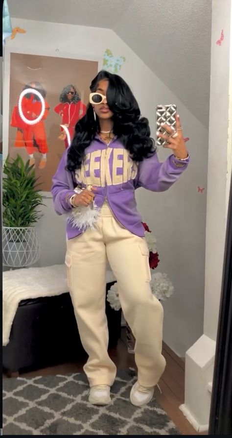 Big Boogie Outfits, Cute Thanksgiving Outfits Black Women, Chill Cute Outfits Black Women, Baggy Clothes Outfit Black Women, Ig Baddie Outfits Casual, Purple Streetwear Outfit, Ptso Outfits Black Women, Suite Design For Women, Winter Bday Outfit Women