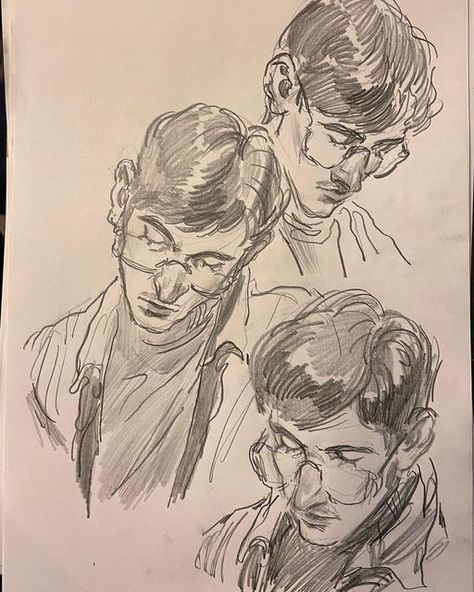 Arrogant Expression Drawing, People Drawing Inspiration, Traditional Art Style Inspiration, Smiling Person Drawing, Traditional Art Inspiration, Looking Up Art Reference, Pencil Art People, Classic Art Sketches, Sketch Style Art