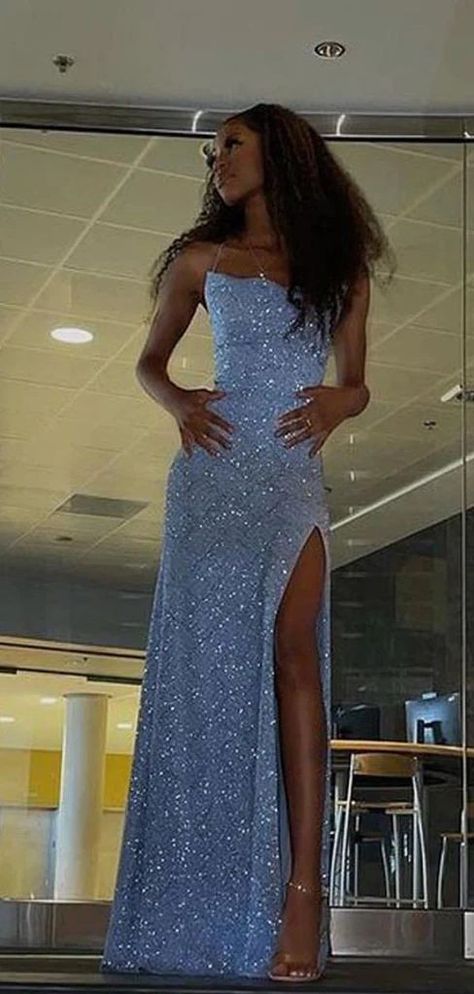 Cute Formal Dresses, School Dance Dresses, Deb Dresses, Classy Prom Dresses, Stunning Prom Dresses, Homecoming Dresses Long, Prom Dress Inspiration, Cute Prom Dresses, Pretty Prom Dresses