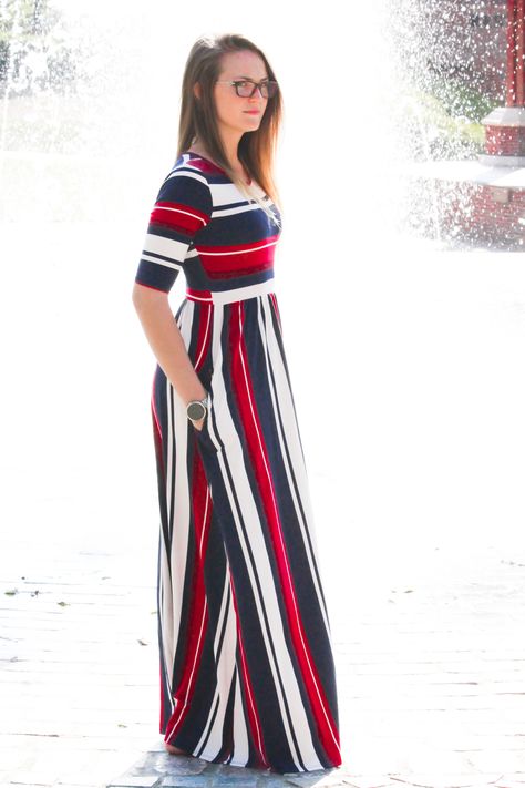 Mackenzie is a classy fall striped half sleeve modest maxi dress with hidden side pockets available in S-L Dress Outfits Fall, Modest Maxi Dress, Modest Maxi, Fall Dress Outfit, Trendy Skirts, Striped Maxi, Outfits Fall, Striped Maxi Dresses, Muslimah Fashion