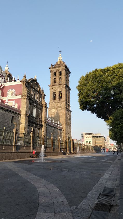 Puebla Mexico Aesthetic, Puebla City, Visual Board, Ferry Building San Francisco, Happy Places, Big Ben, Vision Board, Architecture, Building