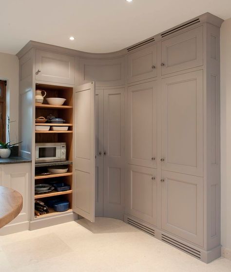 Floor to ceiling kitchen cupboards Kitchen Corner Pantry, Kitchen Corner Cupboard, Corner Pantry Cabinet, Armoire Entree, Floor To Ceiling Cabinets, Larder Cupboard, Corner Pantry, Corner Cupboard, Kitchen Corner