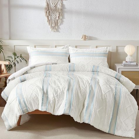 PRICES MAY VARY. 【Vibrant Boho Stripes】: Comforters king size boho features a gradient blue striped design with white colors, and create simply stylish yet elegant vibes, giving you a charming and cute attraction to your room's décor. Clean geometric lines on the two pillowcases give your bedding a modern refresh. Each tufted is carefully crafted to ensure a bohemain and exceptional quality. 【Versatile Comforters for All Season】: Our white comforter set king is very practical, which offers amazi Bedding Ideas White And Blue, Beach House Bedding Coastal, Coastal Bedding Ideas Blue And White, Beachy Bed Comforter Sets, Sky Blue Master Bedrooms Decor, Coastal Comforters, Coastal Themed Bedroom, Beachy Comforter, Cute Comforter Sets