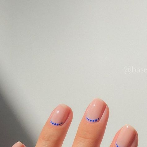 JASMIN on Instagram: "easy dotticure for every nail length 💙 Created for @flaconi.de 🫶🏻 Pearl ring from @azura.nyc 🤍 Wavy ring from @ruegembon (gifted) 💍 ad • paid to create • no obligation to post #nails #nailart #nailinspo #nailinspiration #nailartist #easynailart #easynails #minimalnails #dotticure #nailartwow #nailarthacks #nailhack #simplenails #simplenailart #cutenails #shortnailart #beginnernails #nailsofinstagram #nailsofig #nailsoftheday #nailstagram #nailaddict #naildesign #summer Minimal Nail Design Simple, Easy Nail Art For Short Nails For Beginners Summer, Gel Nail Designs For Beginners, Easy Nail Art For Beginners, Wavy Ring, Nail Polish Hacks, Nails Nail Polish, Nail Art For Beginners, Minimal Nails