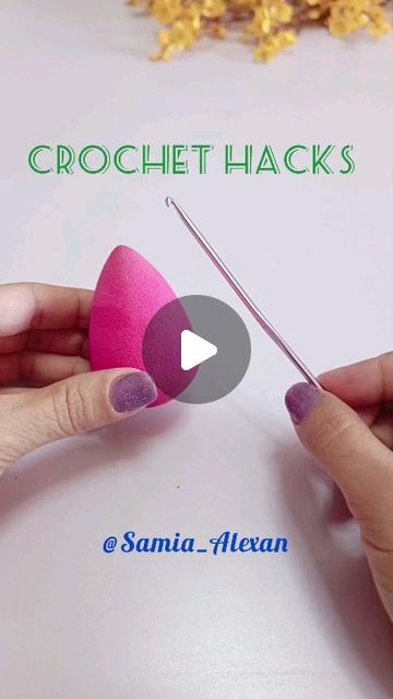 Samia Alexan on Instagram: "Crochet hacks for beginners 😉🥰 Will you try it?? . . . . . 💕 Follow Me 💕 . . . .#crochet #crochetersofinstagram  #crochethacks #crochettips #crochettricks #crochethook #crochetfreepattern #crochetaddict #crochetlovers #crochetpattern #howtocrochet #handmade #handemadewithlove #crochetaddict #crochetaddicted #crochetaddiction #howtocrochet" Diy Crochet Projects Step By Step, Things You Can Crochet, Chroching Beginners, Crochet Hacks Tips And Tricks, Crochet Ideas Aesthetic Easy, Learning To Crochet For Beginners, Crochet Thick Yarn Projects, Fun Crochet Projects For Beginners, Crochet For Beginners Step By Step