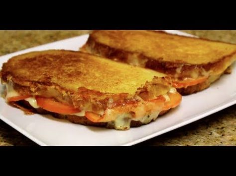 Grilled Cheese & Tomato Sandwich-How to and Recipe INGREDIENTS:  1 Vine Ripe Red Tomato  6 Slices Swiss Cheese 4 Slices Sour Dough Bread 2 1/2 Tablespoons Butter Salt & Pepper Steak And Cheese Sub, Pizza Grilled Cheese Sandwich, Oven Baked Pizza, Grilled Cheese With Tomato, Pepperoni Rolls, Pizza Grilled Cheese, Cheese Tomato, Grilled Cheese Sandwiches, Dinner Sandwiches