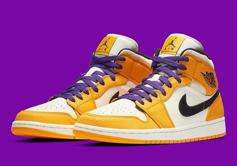 Jordan 1 Mid Lakers 852542-700 Lakers Outfit, Shoes Wallpaper, Jordan Sneaker, Jordan Shoes Retro, Kicks Shoes, Nike Shoes Jordans, Nike Air Shoes, Fresh Shoes, Hype Shoes