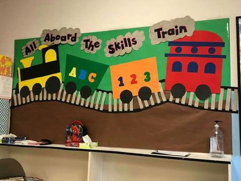 Train Transportation Preschool Theme Bulletin Boards, Train Ideas For Preschool, Train Classroom Decorations, Transportation Bulletin Board Preschool, Train Bulletin Board Ideas, Transportation Bulletin Board, Train Theme Classroom, Train Bulletin Boards, Trains Preschool