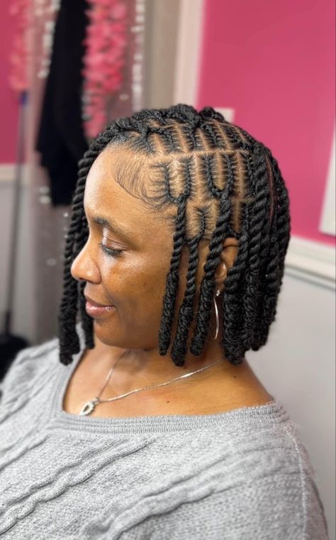 Scalp Twist, New Hairstyle For Women, 13 Hairstyles, Cornrow Ideas, Invisible Locs, Short Hair Twist Styles, Twists Hairstyles, Cornrows Natural Hair, Chic Hairstyle