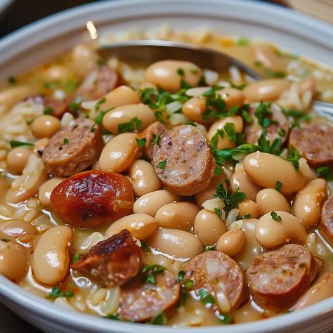 White Beans and Sausage Bowl White Beans And Sausage, Sausage Bowl, Sausage Skillet, Veggie Skillet, One Pan Pasta, Beans And Sausage, One Skillet Meals, Cooking White Rice, White Bean Soup