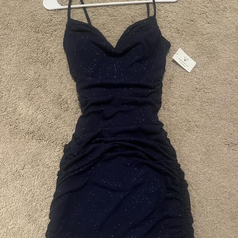 Dark blue shimmery mini dress
Unworn with tags
Size S
#windsor #minidress #navy #darkbule Dark Blue Mini Dress, Dark Blue Mini Dresses, Blue Mini Dress, Windsor, Dark Blue, Women's Dress, Bodycon Dress, Women Accessories, Mini Dress