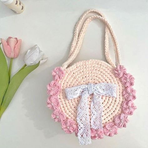 Crochet Mini Bag, Diy Crochet Bag, Crochet Case, Crochet Shoulder Bags, Free Crochet Bag, Crochet Bag Tutorials, Crochet Business, Crochet Design Pattern, Kawaii Crochet