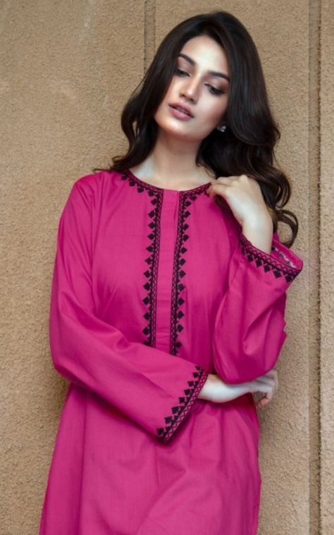 Dhaga Work Design, Aesthetic Clothes Drawing, Fall Clothing Aesthetic, Summer Dress Design, Dresses Plain, Casual Dress Outfit, Dress Outfit Casual, Dress Outfit Fall, Plain Dresses