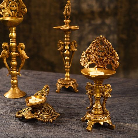 Brass Items Home Decor, Brass Decorative Items, Brass Lamps Vintage, Brass Decor Indian, Brass Lamps Indian, Brass Deepam, Brass Diyas, Lamps Decor, Brass Decoration