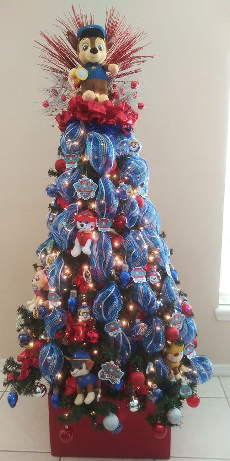 Cocomelon Christmas Tree Ideas, Rugrats Christmas Tree, Kids Xmas Tree Ideas, Little Boy Christmas Tree Ideas, Little Boys Christmas Tree, Paw Patrol Christmas Tree Ideas, Kids Theme Christmas Tree, Paw Patrol Christmas Tree, Sonic Christmas Tree