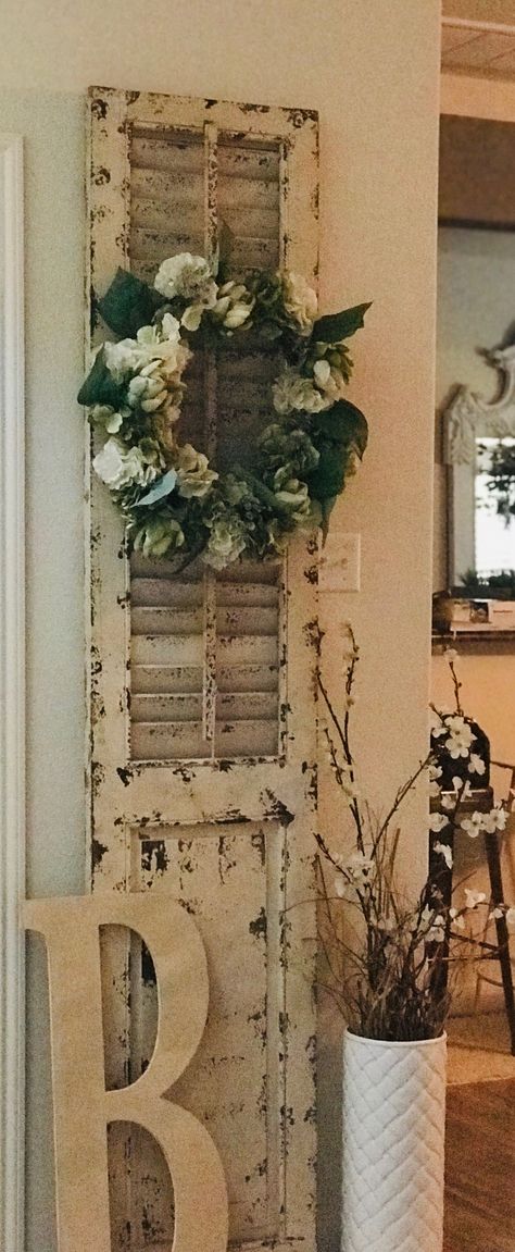 Old Shutter Ideas Home Decor Diy Projects, Rustic Shutters Decor, Shutters On Wall Decor, Using Shutters As Wall Decor, Shutter Projects Farmhouse Style, Small Shutters Decor, Bathroom Shutter Ideas, Antique Shutters Wall Decor, Shutters As Wall Decor