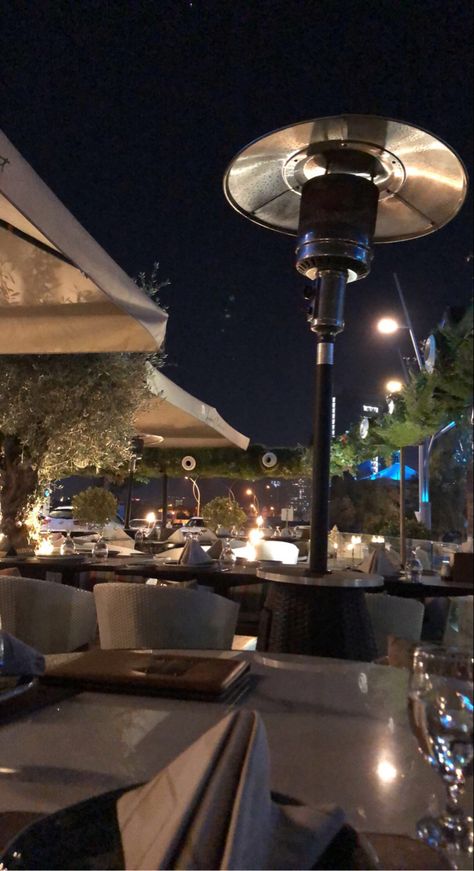 Restaurant Snapchat Story Night, Istanbul Snapchat Story, Erbil Snapchat, Restaurant Snapchat Story, Restaurant Snap, Ganesha Shiva, Istanbul Restaurants, Instagram Movie