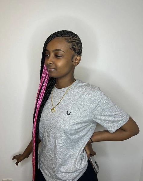 Small Lemonade Braids With Heart, Lemonade Braids Hairstyles With Heart, Peekaboo Lemonade Braids, Straight Back Feed In Braids With Color, Long Lemonade Braids To The Side, Birth Hairstyles, Colored Cornrow Braids, Lemonade Braids With Color, Stitch Braids With Color