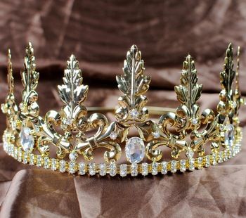 Noble King Prince Crowns Imperial Medieval Gold Tiaras For Men Full Circle Round Pageant Art Deco Party Costumes Crowns For Men, Gold King Crown, Medieval Crown, Fantasy Crown, Art Deco Party, Handmade Tiaras, Crown Aesthetic, Prince Crown, Party Costumes