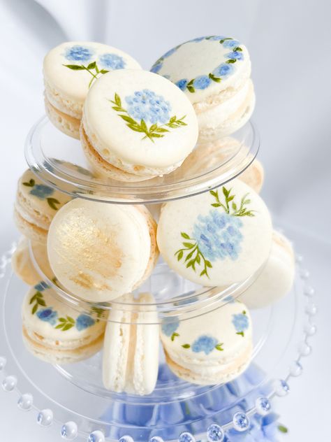 hand painted macarons, made in Rhode Island Painted Macarons, Cupcake Arrangements, Custom Macarons, Biscuit Decoration, Les Macarons, Wedding Boards, Macaroon Recipes, Gluten Free Bakery, Spring Cookies