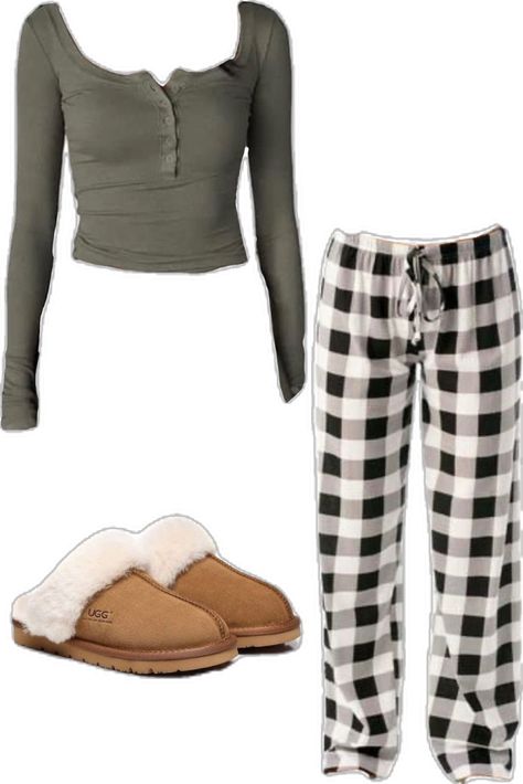 Comfy Bed Outfits, Cute Comfy Pjs, Comfy Pj Outfits, Christmas Outfit Pjs, Christmas Pj Pants Outfit, Christmas Pjs Ideas, Pjamamas Outfit Y2k, Cute Comfy Christmas Outfits, Pajamas Outfit For School