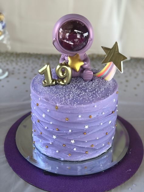 Cosmos Cake Ideas, All Star Birthday Cake, Easy Space Cake, Purple Galaxy Cake, Galaxy Themed Cake, Lavender Birthday Cake, Outer Space Cake, Elmo Smash Cake, Stars Cake