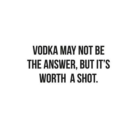 Funny College Quotes, Drunk Quotes, Beach Quotes Funny, Funny Drunk, Funny College, Alcohol Quotes, Funny Beach, College Quotes, Beach Humor