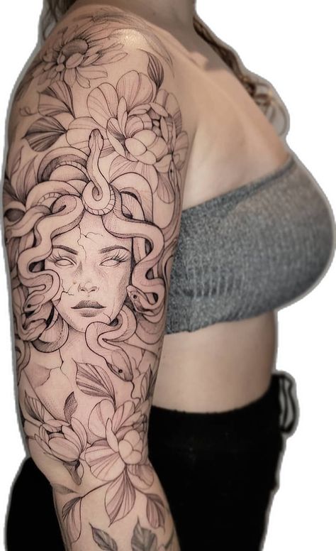 Medusa Tattoo Drawing, Medusa Tattoo Design, G Tattoo, Floral Tattoo Sleeve, Tattoos For Black Skin, Medusa Tattoo, Leg Tattoos Women, Tattoo Feminina, Subtle Tattoos